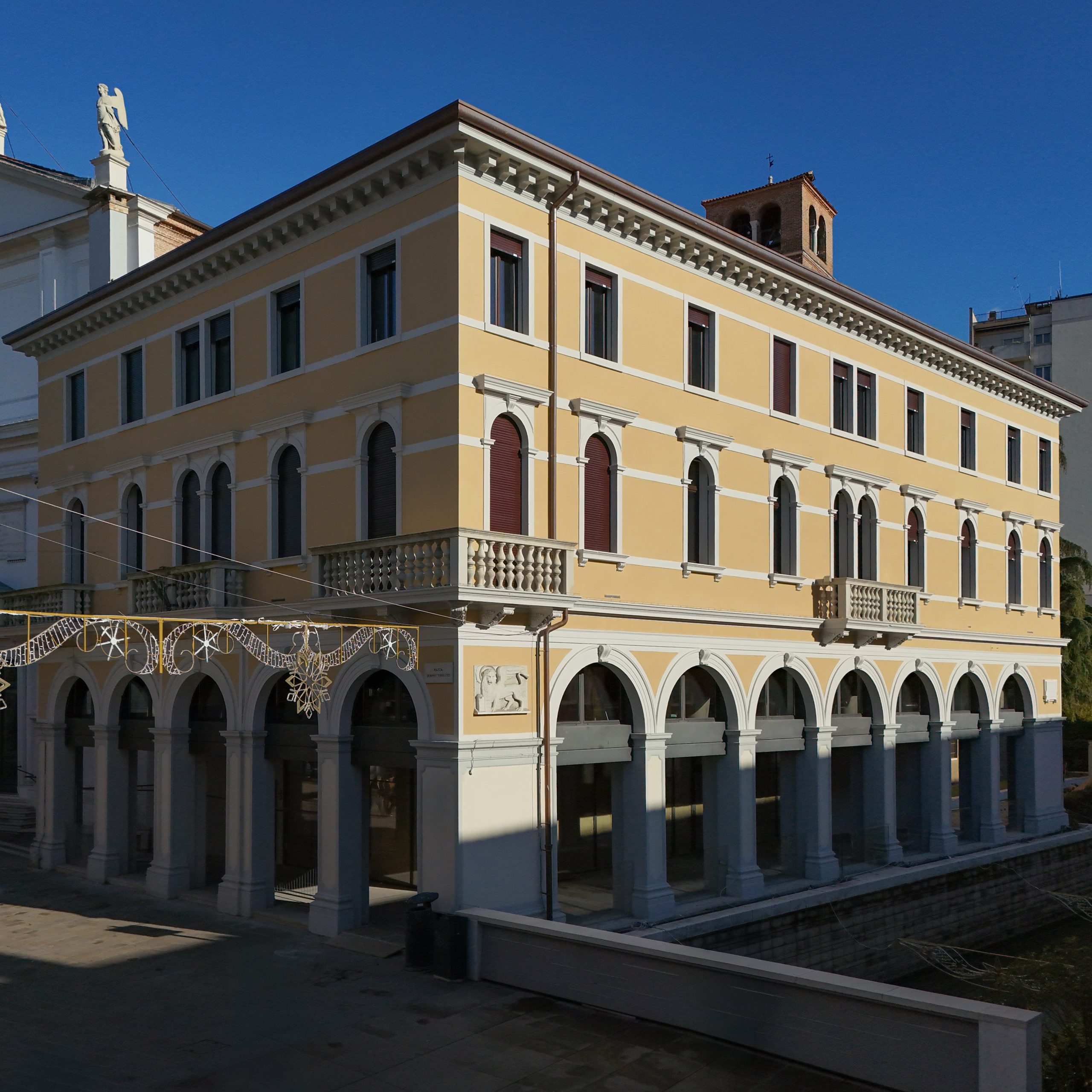 Foto esterno emeroteca dell'arte